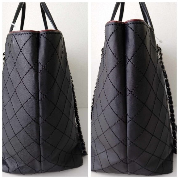 CHANELWild Stitch leather handbag - Picture 4 of 7